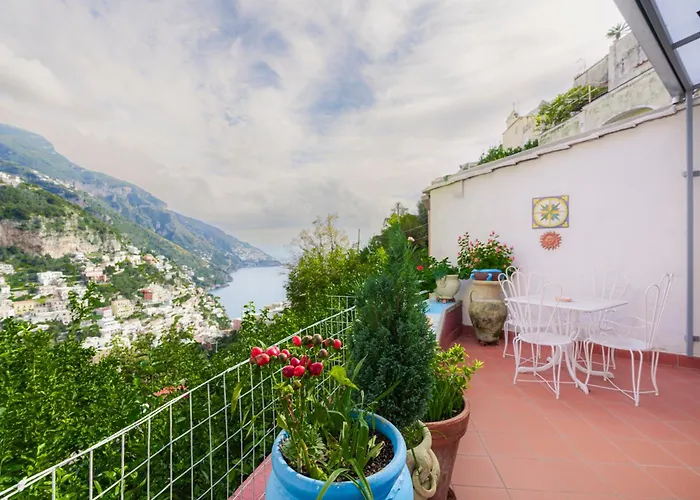 Casa Danira - بيت للعطل *