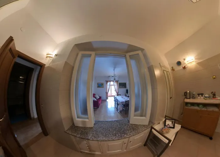 Semesterbostad Casa Danira -